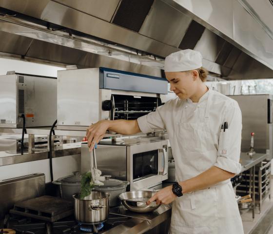 Certificate III in Commercial Cookery